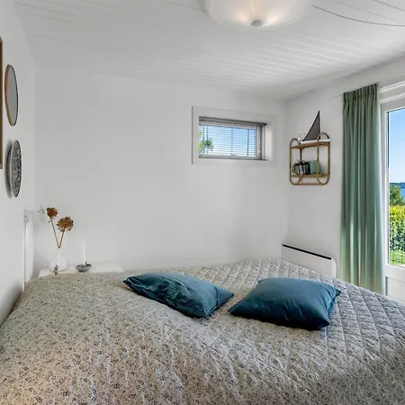 Tobias - 45m To The Fjord By Interhome